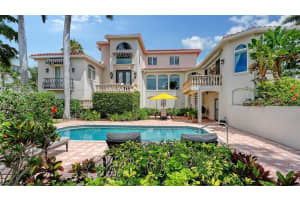 1023 TOCOBAGA LANE, SARASOTA, FL 34236 - MLS#MFRA4694000