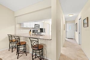 5713 AVISTA DRIVE, SARASOTA, FL 34243 - MLS#MFRA4694010