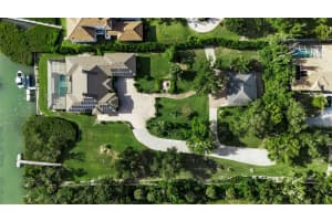 612 LAUREL ROAD, NOKOMIS, FL 34275 - MLS#MFRA4694029