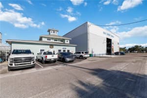 100 CIRCUIT ROAD, NOKOMIS, FL 34275 - MLS#MFRA4694088