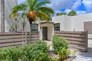 609 WOODLAWN DRIVE, BRADENTON, FL 34210 - MLS#MFRA4694156