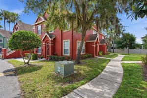 10436 WHITE LAKE COURT, TAMPA, FL 33626 - MLS#MFRA4694199