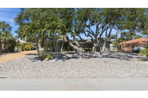 5108 SANDY SHORE AVENUE, SARASOTA, FL 34242 - MLS#MFRA4694309