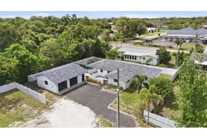 201 HONORE AVENUE, SARASOTA, FL 34232 - MLS#MFRA4694437