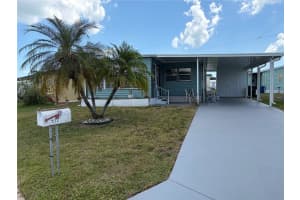 5221 BEECHMONT AVENUE, SARASOTA, FL 34234 - MLS#MFRA4694538