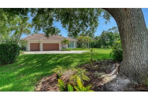 10010 CLUBHOUSE DRIVE, LAKEWOOD RANCH, FL 34202 - MLS#MFRA4694576