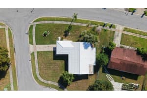 2822 SAFE HARBOR CIRCLE, SARASOTA, FL 34231 - MLS#MFRA4694591