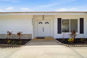 3535 VILLAGE GREEN DRIVE, SARASOTA, FL 34239 - MLS#MFRA4694600