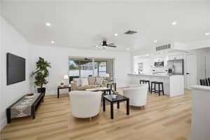 3535 VILLAGE GREEN DRIVE, SARASOTA, FL 34239 - MLS#MFRA4694600