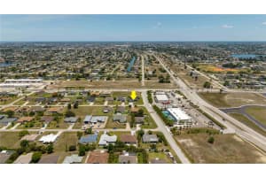 819 16TH TERRACE, CAPE CORAL, FL 33991 - MLS#MFRA4694605
