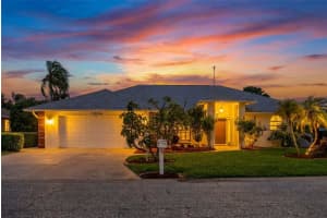 5836 Helen Way, SARASOTA