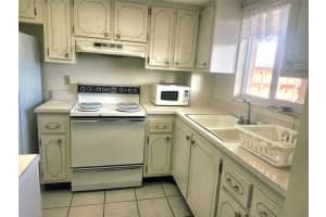 3973 LAKE BAYSHORE DRIVE, BRADENTON, FL 34205 - MLS#MFRA4694667