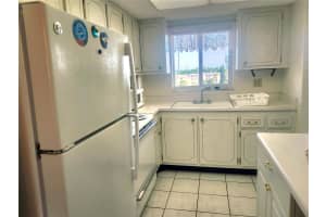 3973 LAKE BAYSHORE DRIVE, BRADENTON, FL 34205 - MLS#MFRA4694667