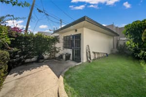 411 BURNS COURT, SARASOTA, FL 34236 - MLS#MFRA4694679