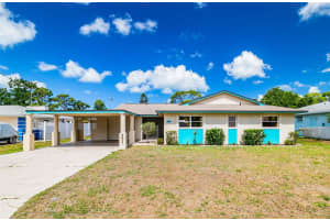 8824 PHYLISS AVENUE, SARASOTA, FL 34231 - MLS#MFRA4694704
