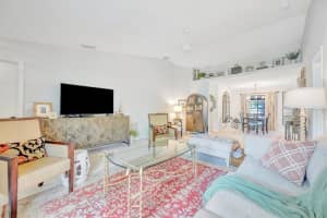5872 PAUMA COURT, SARASOTA, FL 34232 - MLS#MFRA4694714