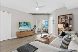 332 COCOANUT AVENUE, SARASOTA, FL 34236 - MLS#MFRA4694715