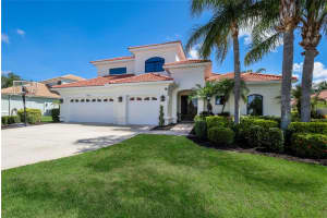 13523 BROWN THRASHER PIKE, LAKEWOOD RANCH, FL 34202 - MLS#MFRA4694789