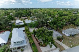 2250 HILLVIEW STREET, SARASOTA, FL 34239 - MLS#MFRA4694827