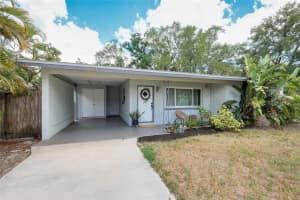 2654 GRAND CAYMAN STREET, SARASOTA, FL 34231 - MLS#MFRA4694859