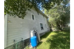 5610 MIDDLE AVENUE, SARASOTA, FL 34243 - MLS#MFRA4694925