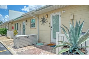 5830 MIDNIGHT PASS ROAD, SARASOTA, FL 34242 - MLS#MFRA4694962