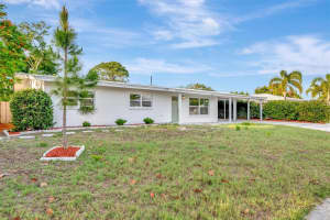 2705 SUNNYSIDE STREET, SARASOTA, FL 34239 - MLS#MFRA4695026
