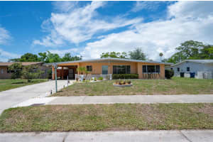 2215 Grove St, SARASOTA 2215 Grove St, SARASOTA