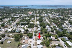2215 GROVE STREET, SARASOTA, FL 34239 - MLS#MFRA4695061
