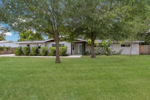 5720 ISANDA PLACE, SARASOTA, FL 34231 - MLS#MFRA4695097