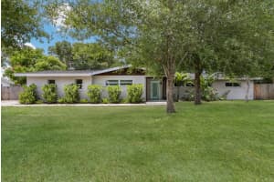 5720 ISANDA PLACE, SARASOTA, FL 34231 - MLS#MFRA4695097