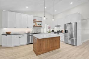 5737 FORESTER LAKE DRIVE, SARASOTA, FL 34243 - MLS#MFRA4695165