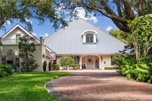 8152 LONGBAY BOULEVARD, SARASOTA, FL 34243 - MLS#MFRA4695175