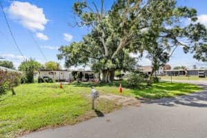 2809 38TH AVENUE, OKEECHOBEE, FL 34974 - MLS#MFRA4695241