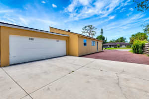 2315 RIVERWOOD PINES DRIVE, SARASOTA, FL 34231 - MLS#MFRA4695340