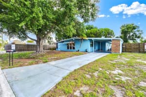 2504 RADCLIFFE PLACE, BRADENTON, FL 34207 - MLS#MFRA4695376