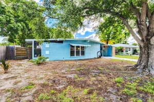 2504 RADCLIFFE PLACE, BRADENTON, FL 34207 - MLS#MFRA4695376