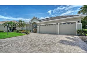 7151 WAINSCOTT COURT, SARASOTA, FL 34238 - MLS#MFRA4695421