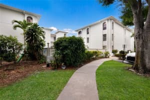 6304 POINTE WEST BOULEVARD, BRADENTON, FL 34209 - MLS#MFRA4695480