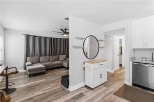 7012 40TH AVENUE, ST PETERSBURG, FL 33709 - MLS#MFRA4695516