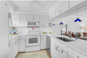 845 BENJAMIN FRANKLIN DRIVE, SARASOTA, FL 34236 - MLS#MFRA4695523