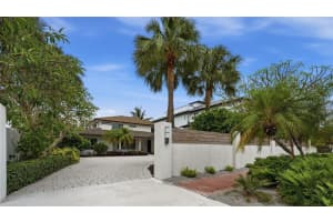 541 WASHINGTON DRIVE, SARASOTA, FL 34236 - MLS#MFRA4695620