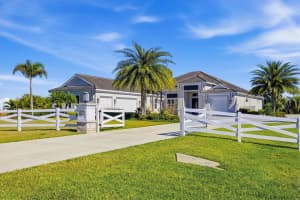 3467 COMPOUND COURT, SARASOTA, FL 34240 - MLS#MFRA4695665