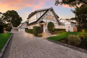 1829 BOUGAINVILLEA STREET, SARASOTA, FL 34239 - MLS#MFRA4695800