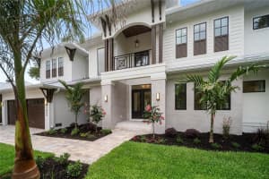 3800 Flores Ave, SARASOTA