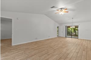 2127 WORRINGTON STREET, SARASOTA, FL 34231 - MLS#MFRA4695846