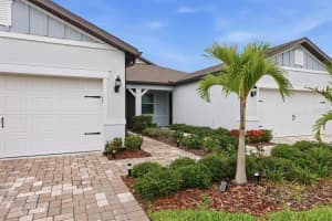 9350 BALLASTER POINTE LOOP, PARRISH, FL 34219 - MLS#MFRA4695848
