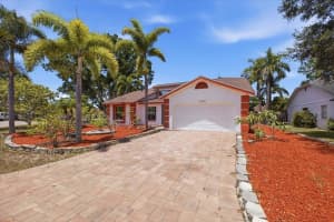 720 50TH STREET, BRADENTON, FL 34208 - MLS#MFRA4695904