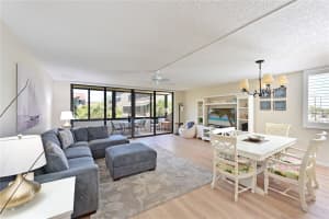 6287 MIDNIGHT PASS ROAD, SARASOTA, FL 34242 - MLS#MFRA4695909