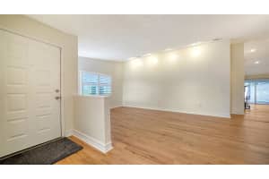 MLS# MFRA4695930, Sarasota, Florida 34233